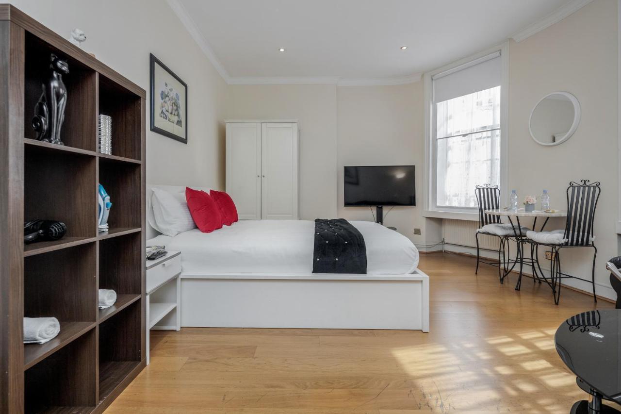 Oxford Street Homestay Londra Exterior foto