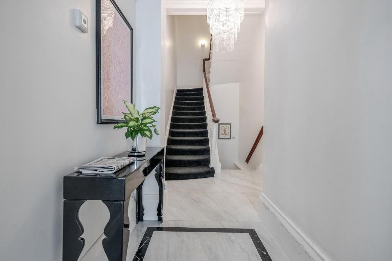 Oxford Street Homestay Londra Exterior foto