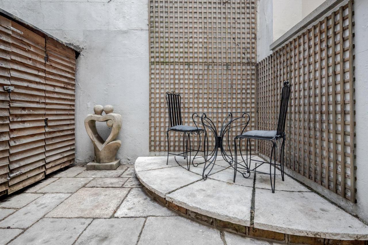 Oxford Street Homestay Londra Exterior foto