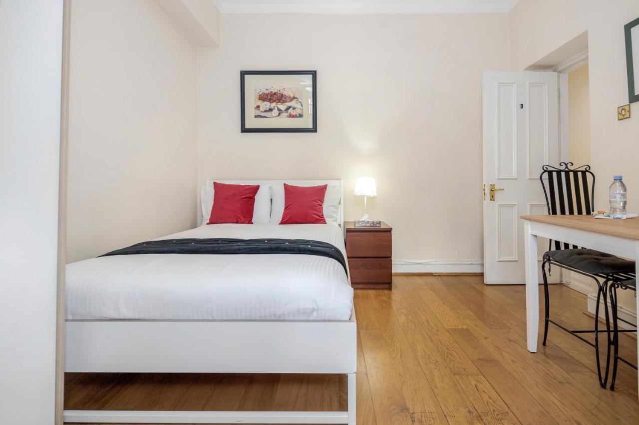Oxford Street Homestay Londra Exterior foto